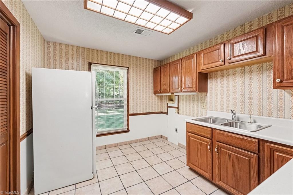 7235 Ledbetter Road Property Photo 9
