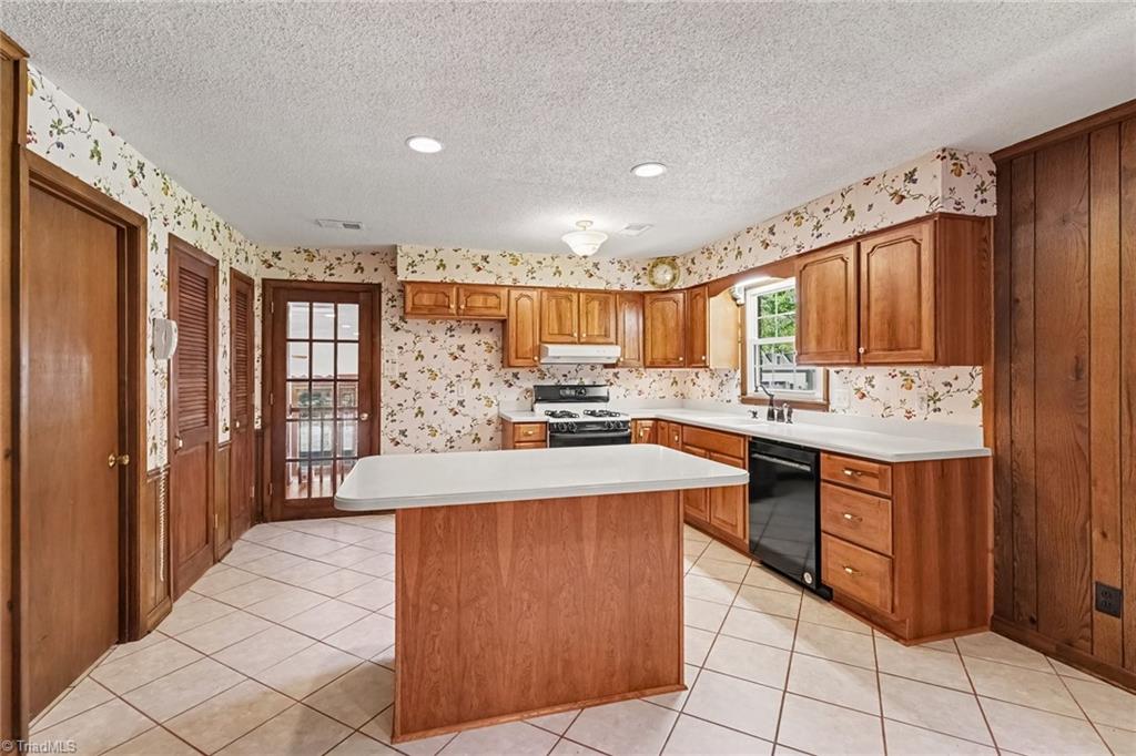 7235 Ledbetter Road Property Photo 11
