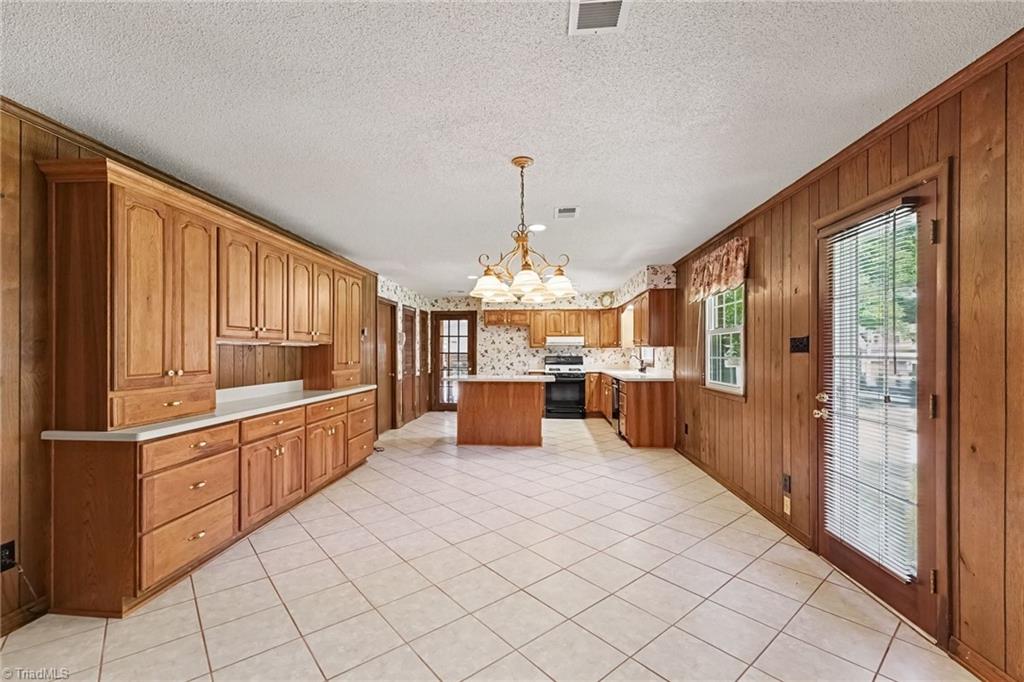 7235 Ledbetter Road Property Photo 13