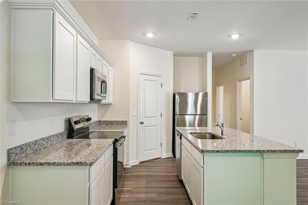871 Hanford Landing Drive Property Photo 11