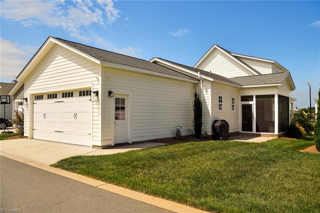 1556 Autumn Park Circle Property Photo 21