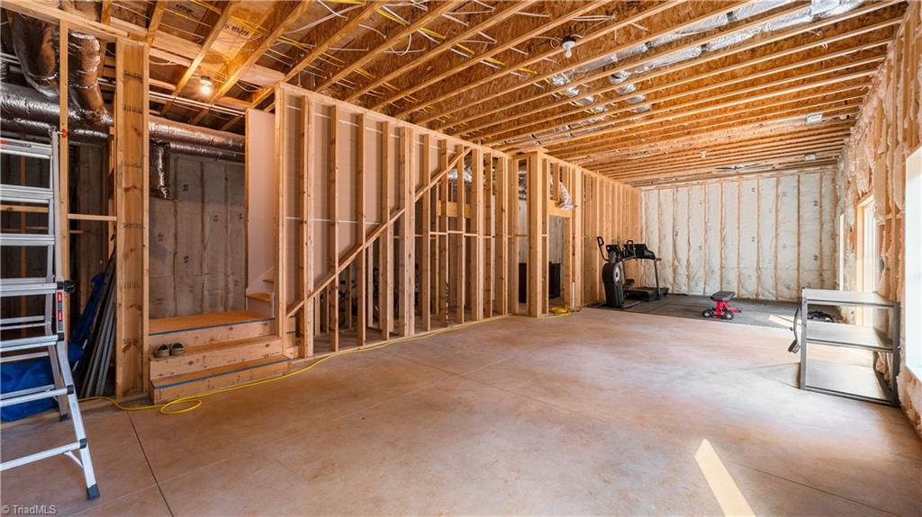 175 Arrow Glenn Court Property Photo 43