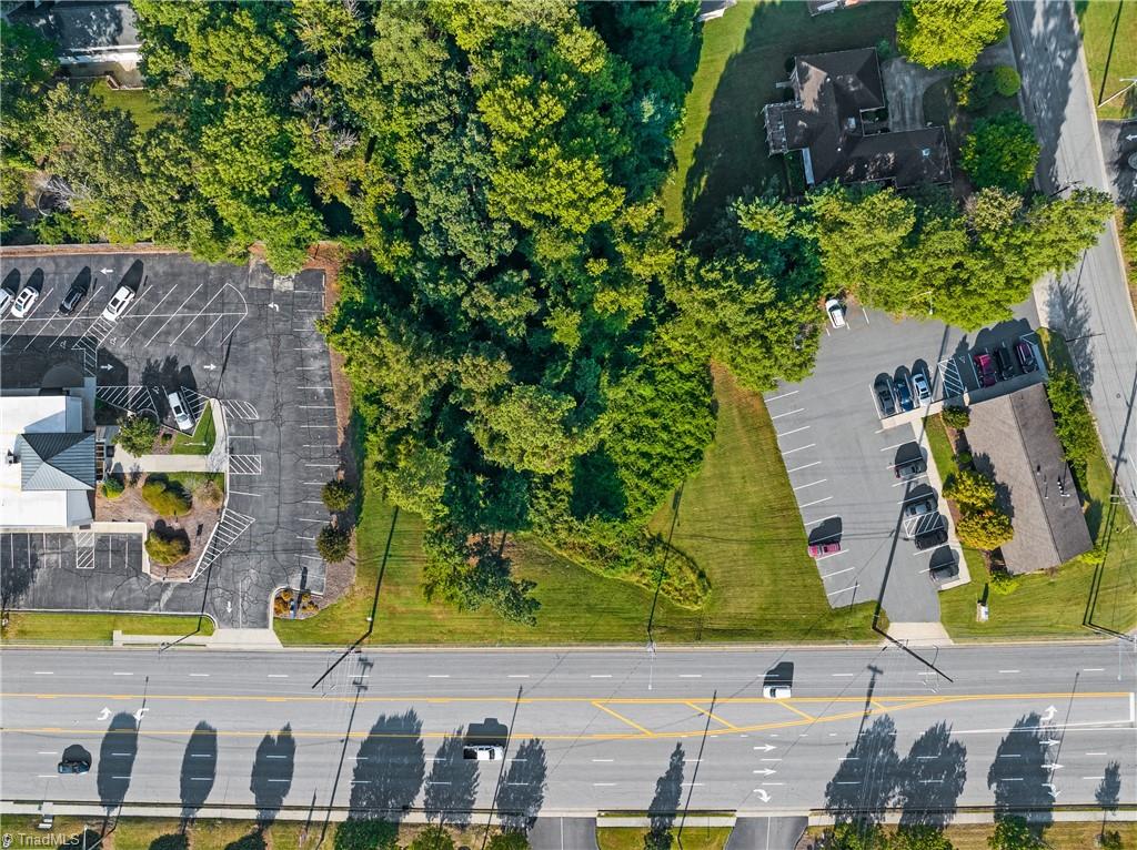 1702 Westchester Drive Property Photo 8