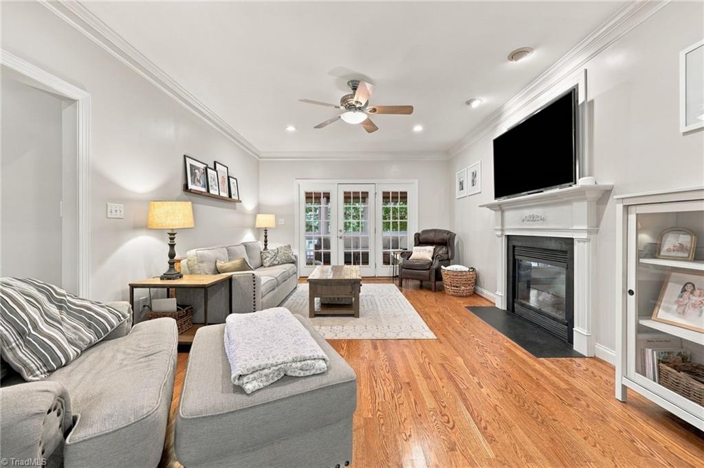4325 Oakton Drive Property Photo 14