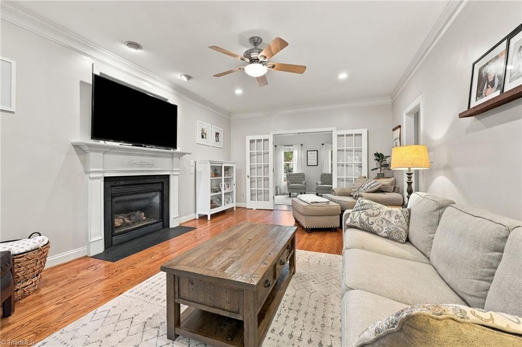 4325 Oakton Drive Property Photo 15