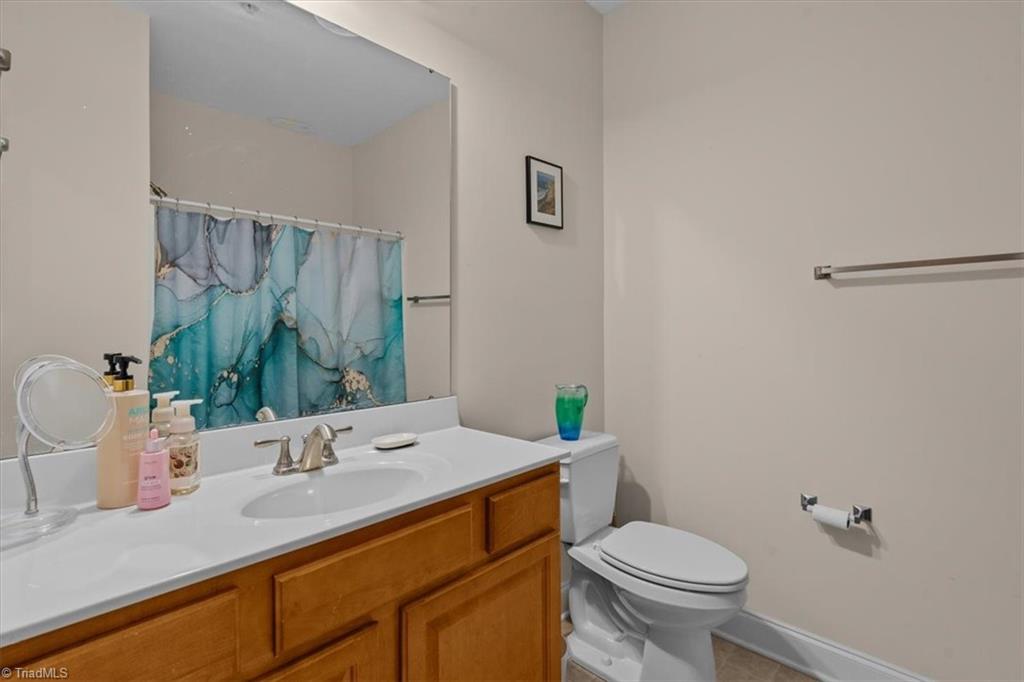 200 Lennox Drive # 3a Property Photo 13