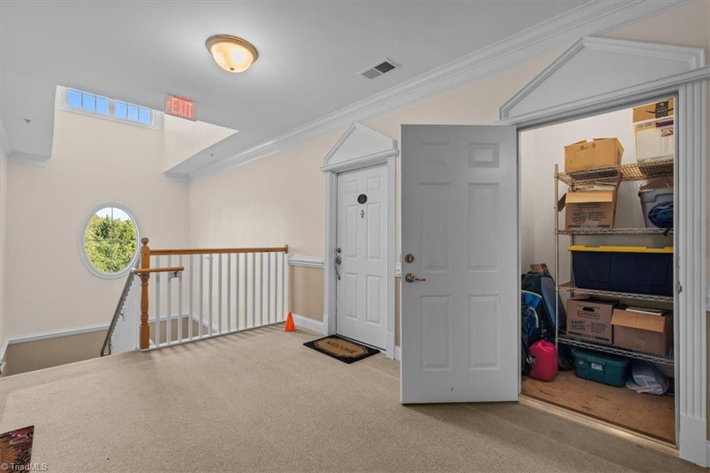200 Lennox Drive # 3a Property Photo 15