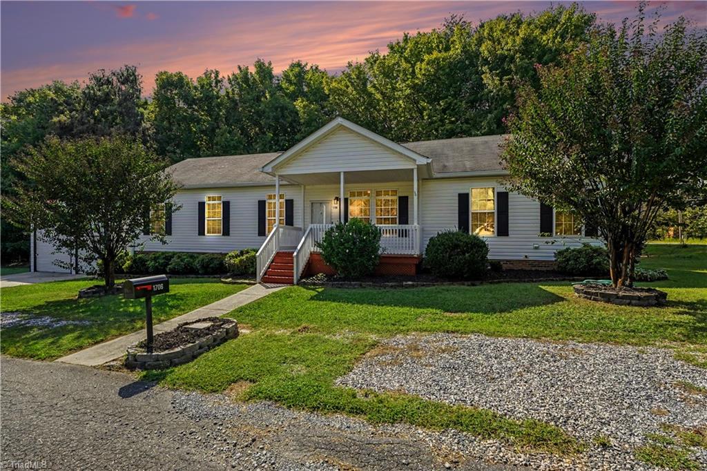 1706 Whites Mill Road Property Photo 1