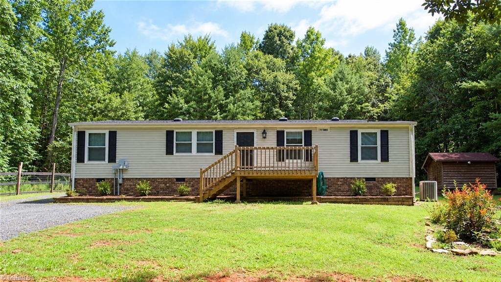 1419 Howard Auman Road Property Photo 1