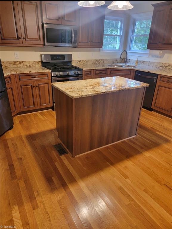 424 Southern Woods Drive Property Photo 8