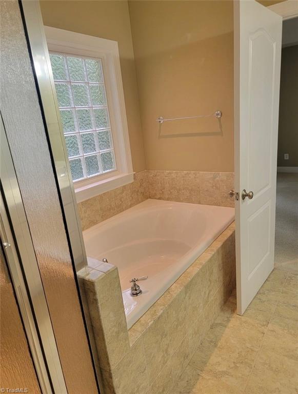 424 Southern Woods Drive Property Photo 13