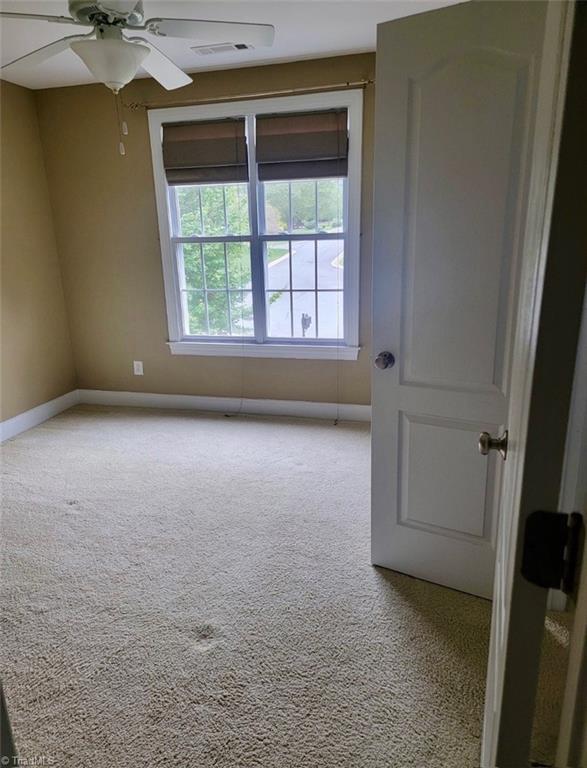 424 Southern Woods Drive Property Photo 14