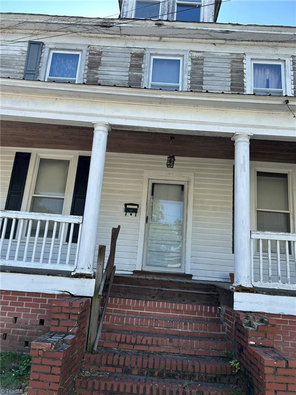 329 Bonner Street Property Photo 1