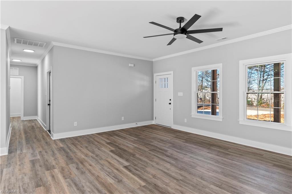 2328 Summerlin Street Property Photo 12