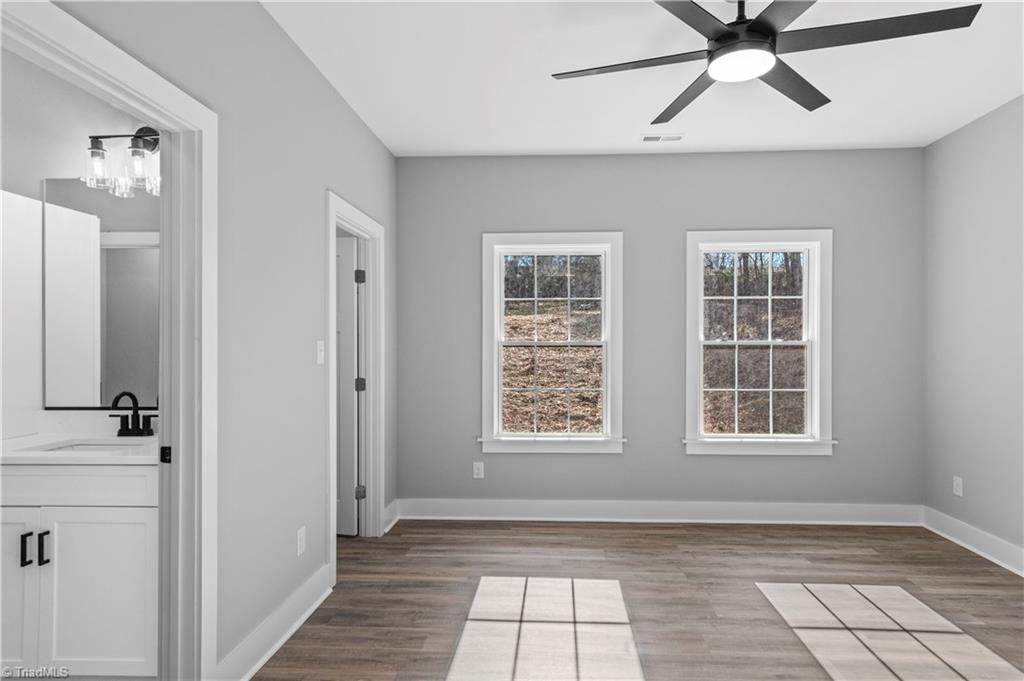2328 Summerlin Street Property Photo 15