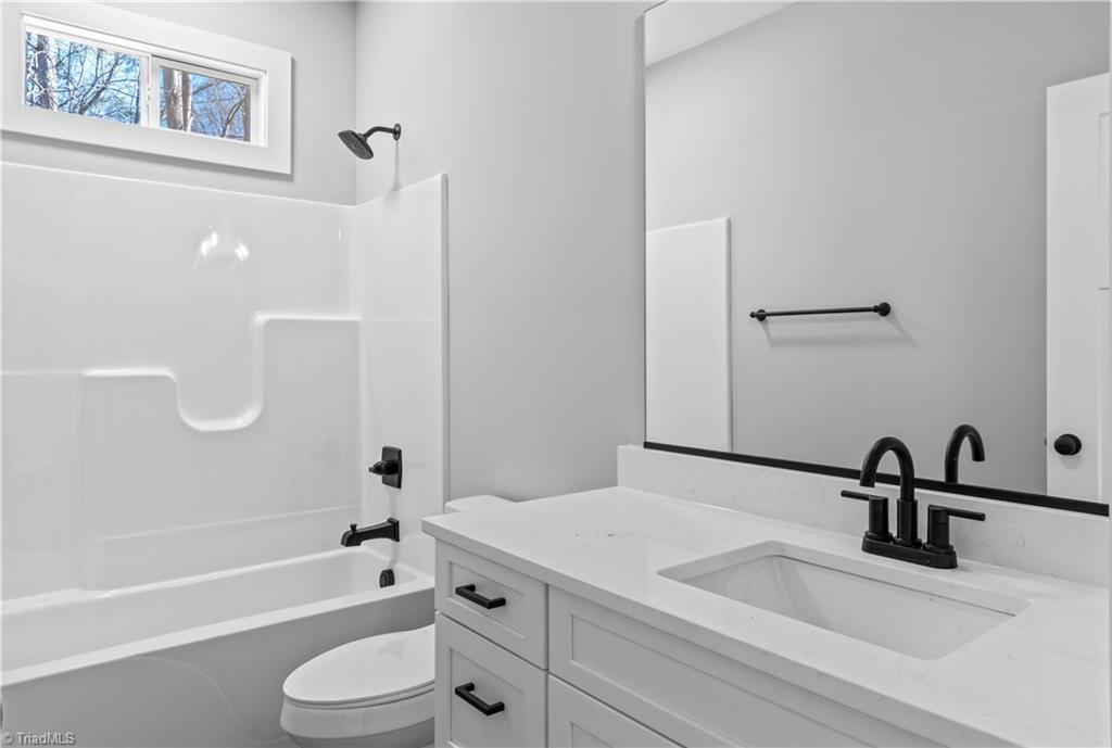 2328 Summerlin Street Property Photo 28
