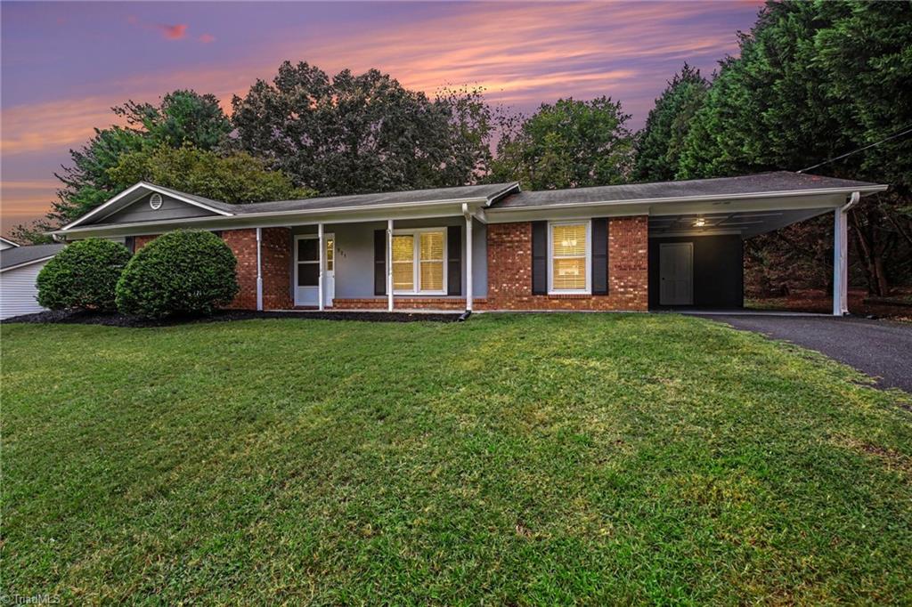 809 Merriweather Drive Property Photo 1