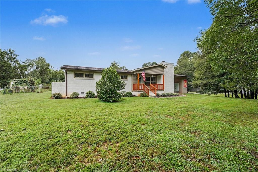 5107 Grandover Parkway Property Photo 4