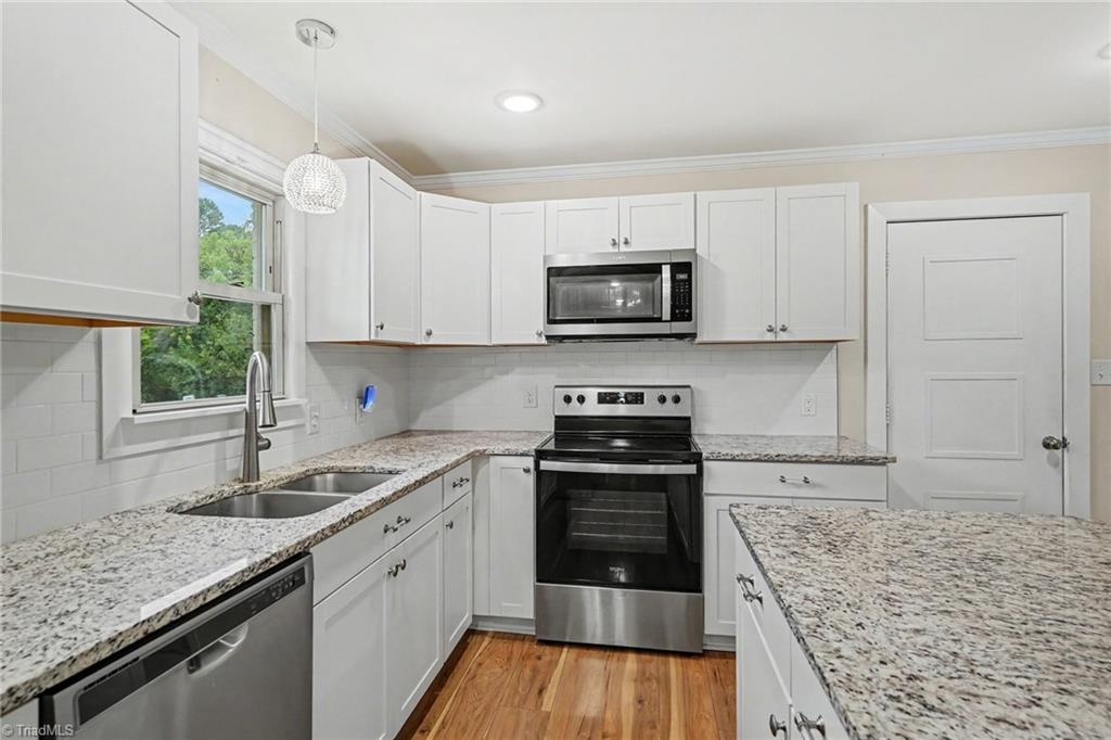 5107 Grandover Parkway Property Photo 15