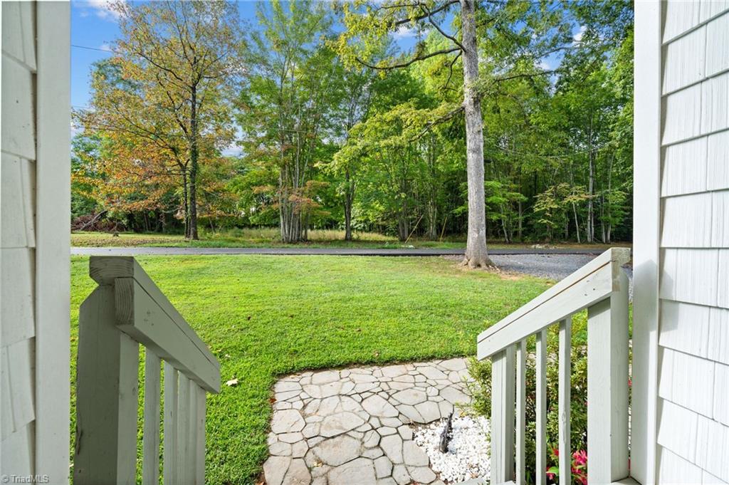 6923 Dexter Drive Property Photo 6