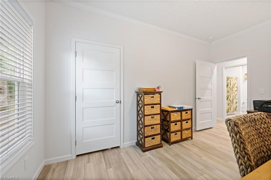 6923 Dexter Drive Property Photo 27