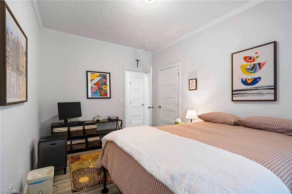 6923 Dexter Drive Property Photo 31
