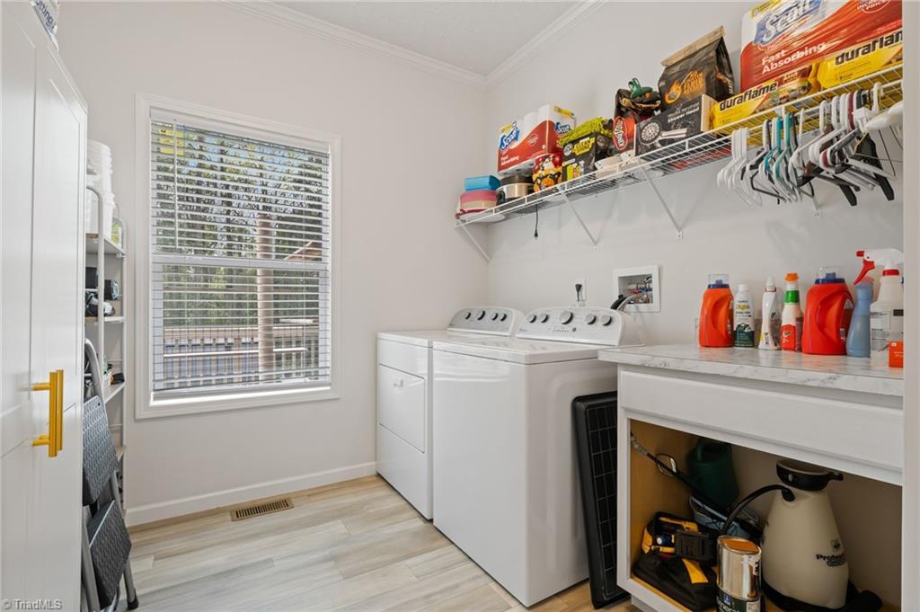6923 Dexter Drive Property Photo 32