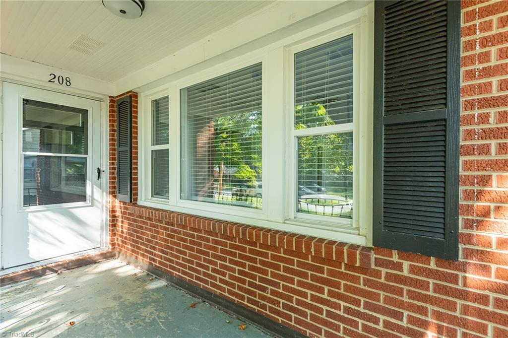 208 Avondale Drive Property Photo 1