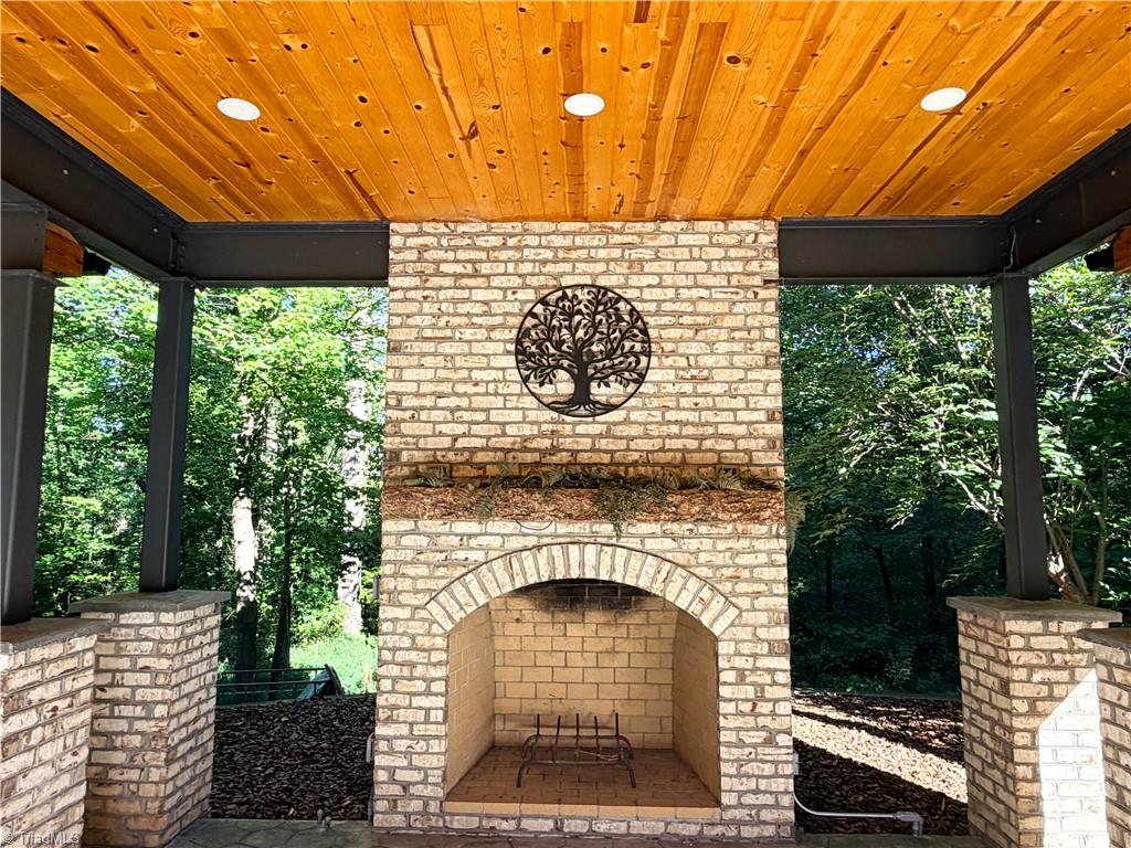 1242 Blackberry Ridge Road Property Photo 47