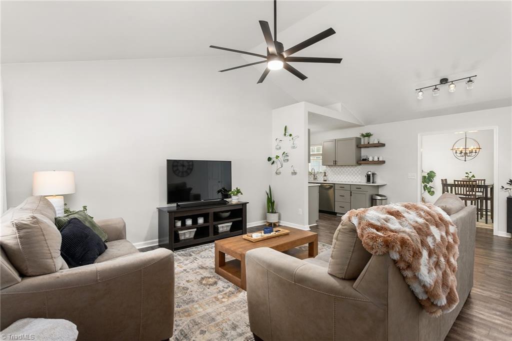 206 Cushman Road Property Photo 2