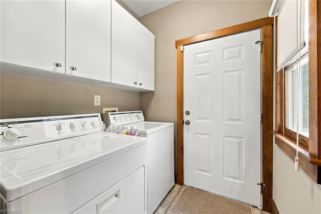 246 Dionne Way Property Photo 18