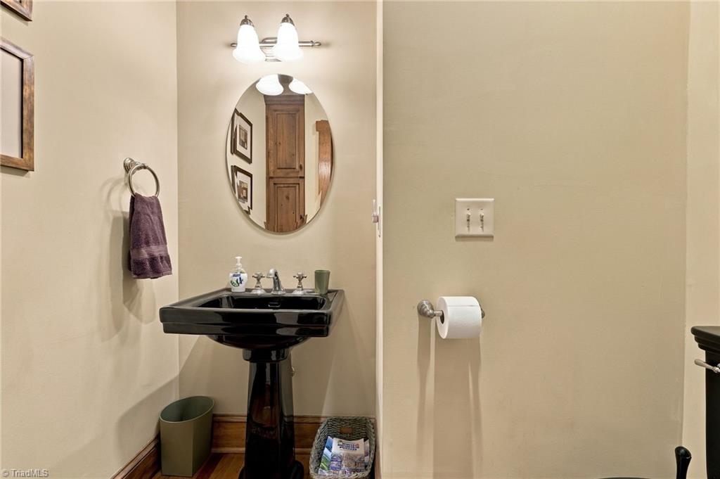 246 Dionne Way Property Photo 19