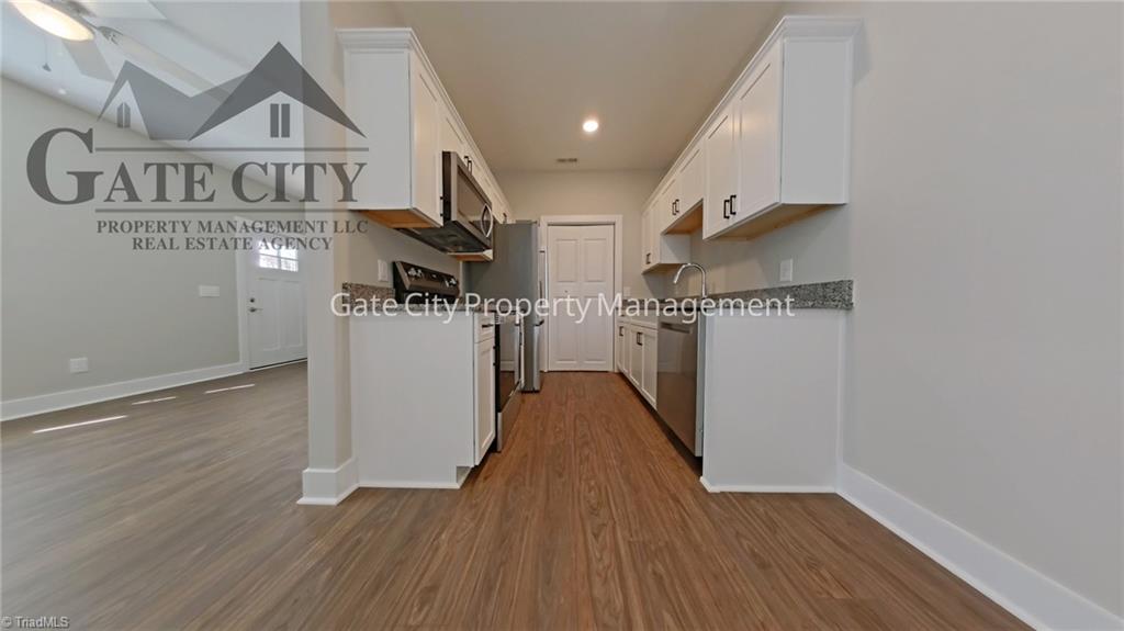 40 E 4th Street Property Photo 3
