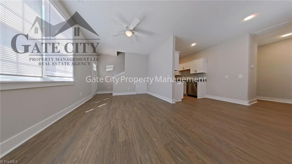 40 E 4th Street Property Photo 5
