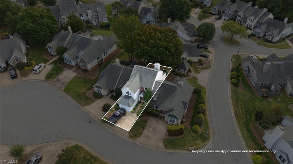 4 Cedar Knoll Court Property Photo 2