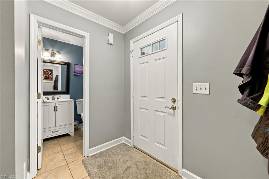 4 Cedar Knoll Court Property Photo 3