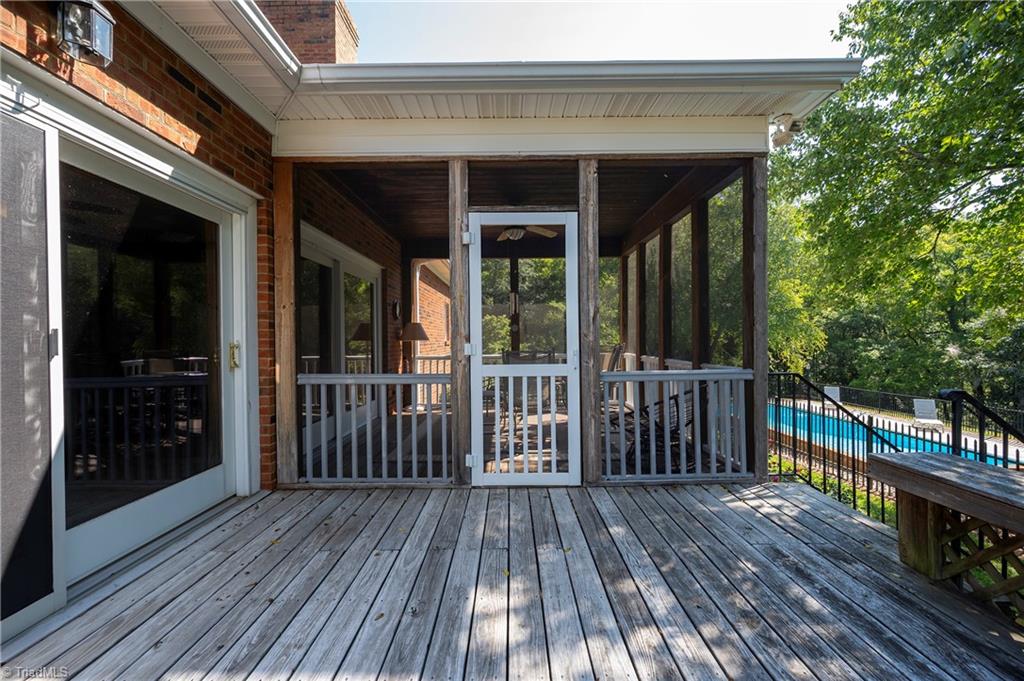 3265 Beroth Road Property Photo 9
