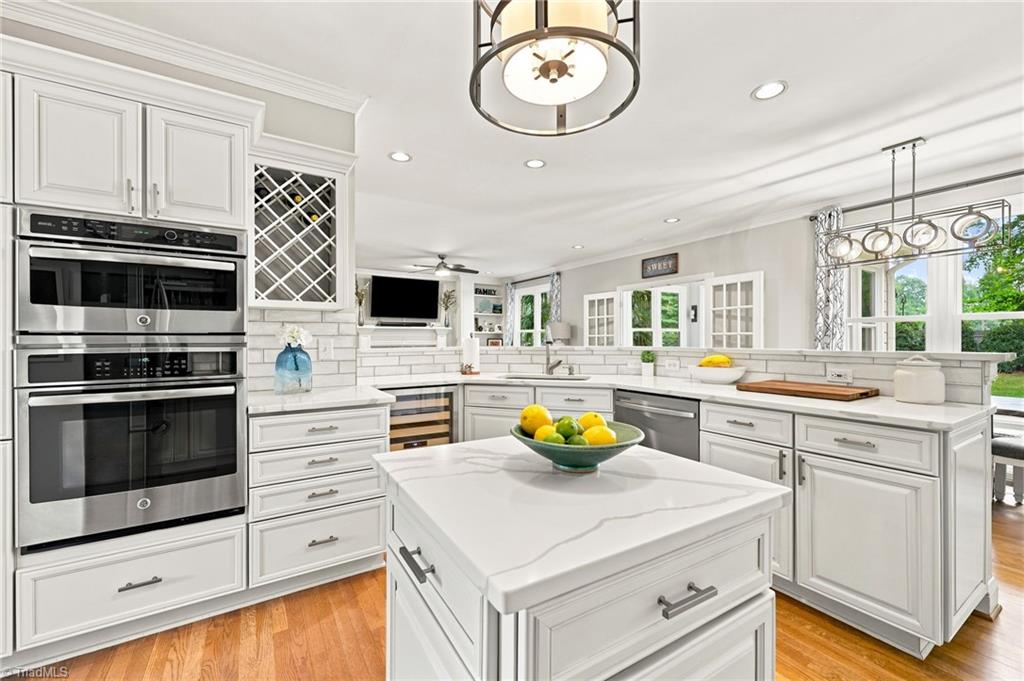 4911 Setter Court Property Photo 4