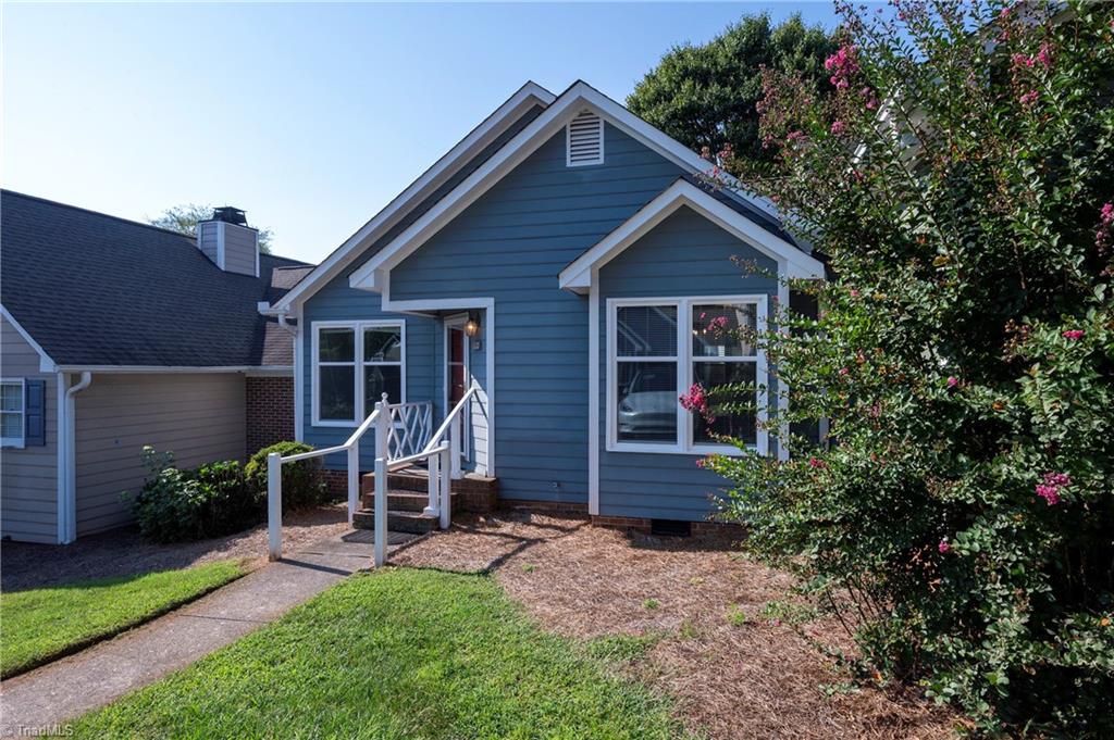 2716 Sawgrass Court Property Photo 1