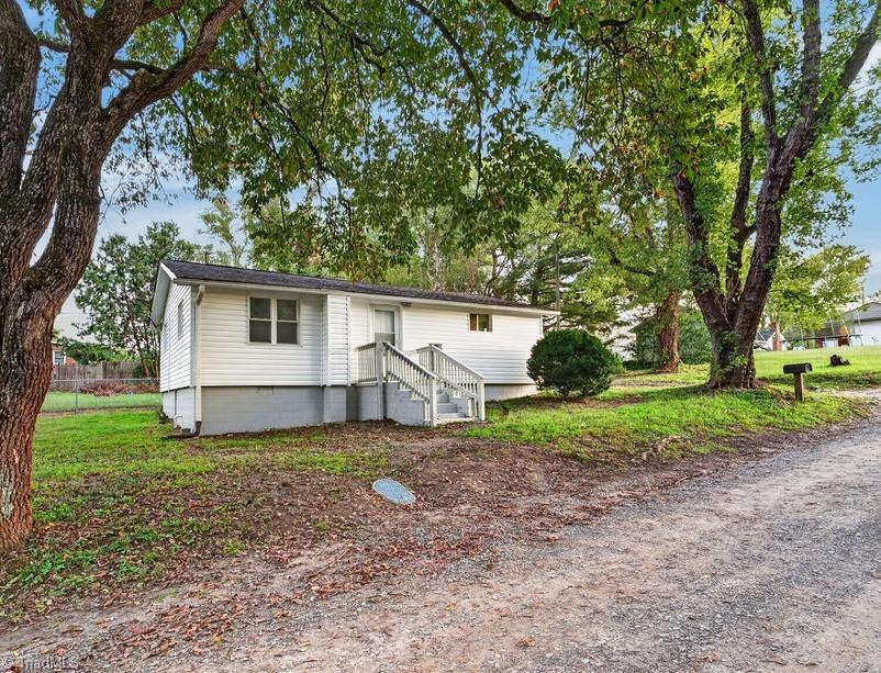 122 Galyean Road Property Photo 1