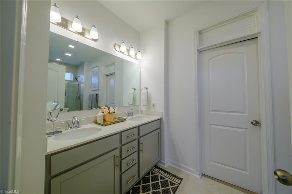 2670 Wood Valley Road Property Photo 17