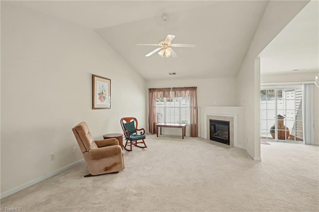 6001 Holland Park Lane Property Photo 10