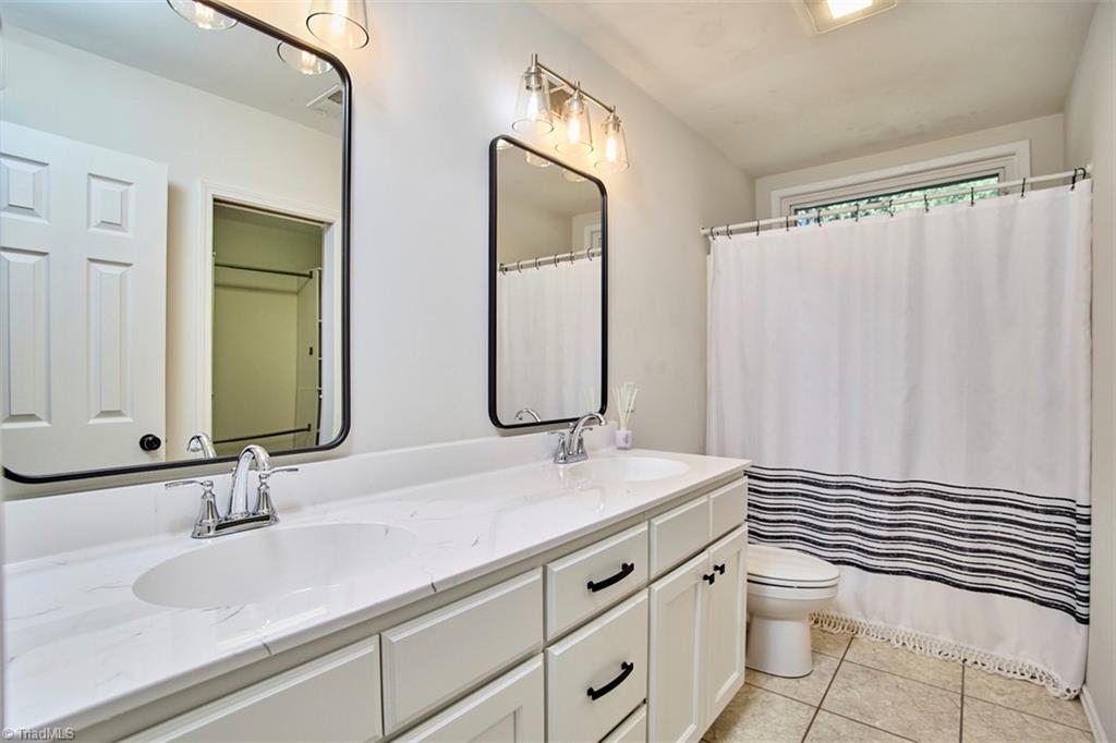 2131 Dave Street Property Photo 22
