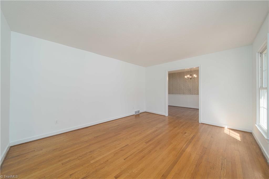 2634 Weymoth Road Property Photo 9