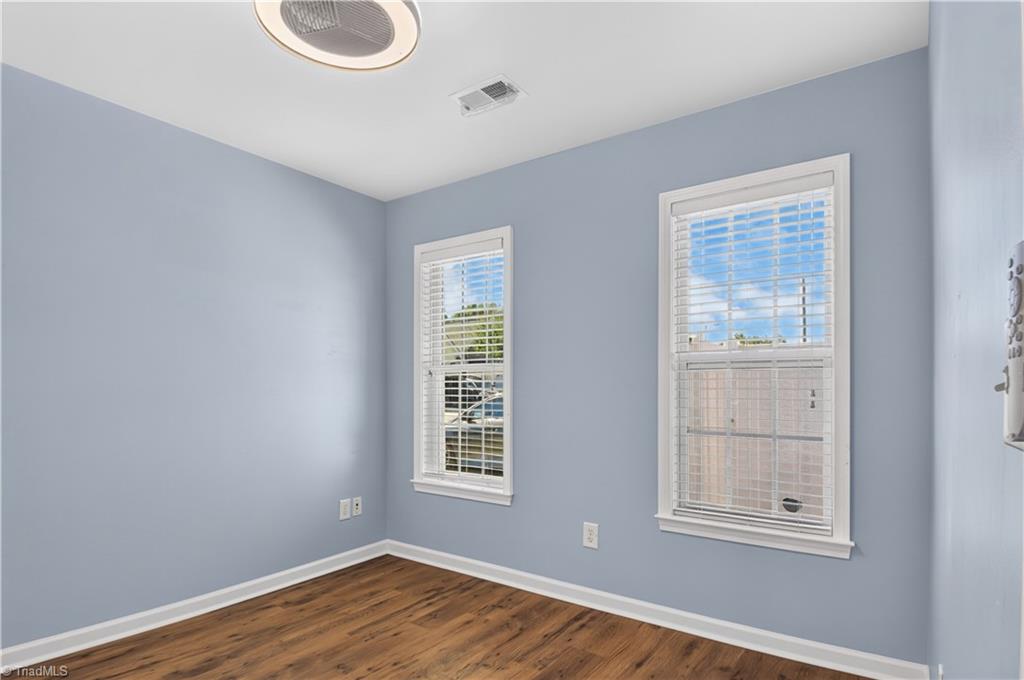1356 Bayswater Drive Property Photo 28