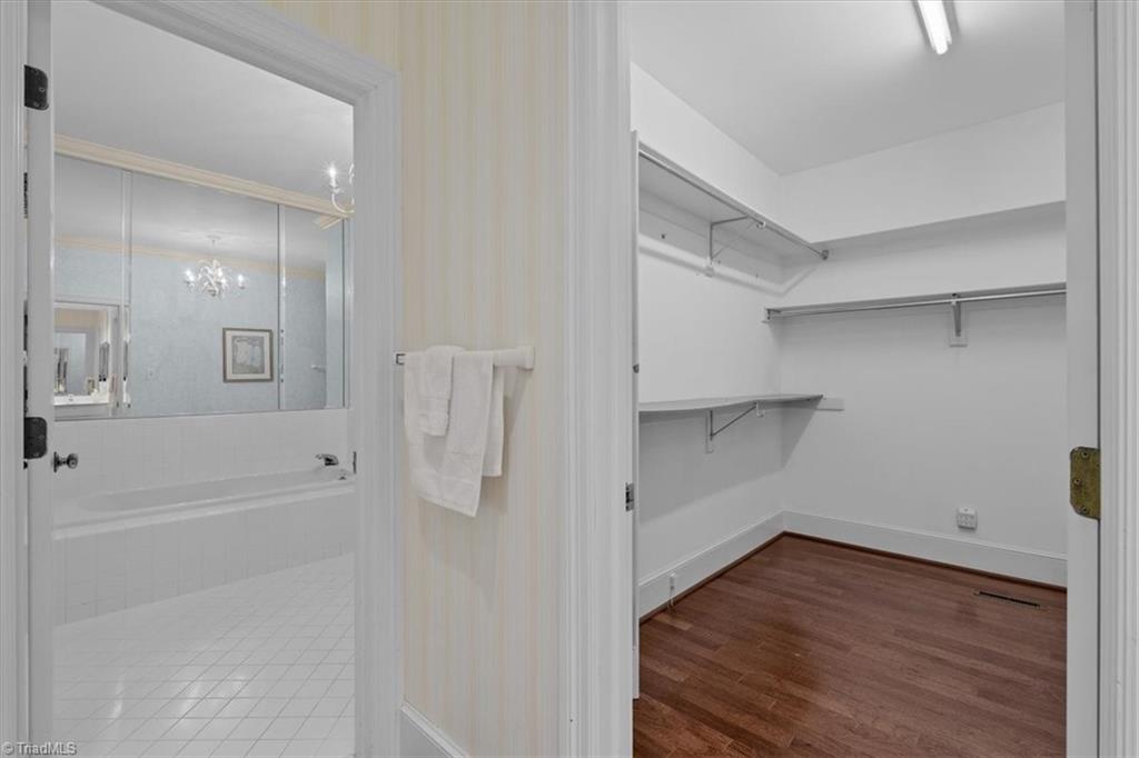 12 Barrington Drive Property Photo 26