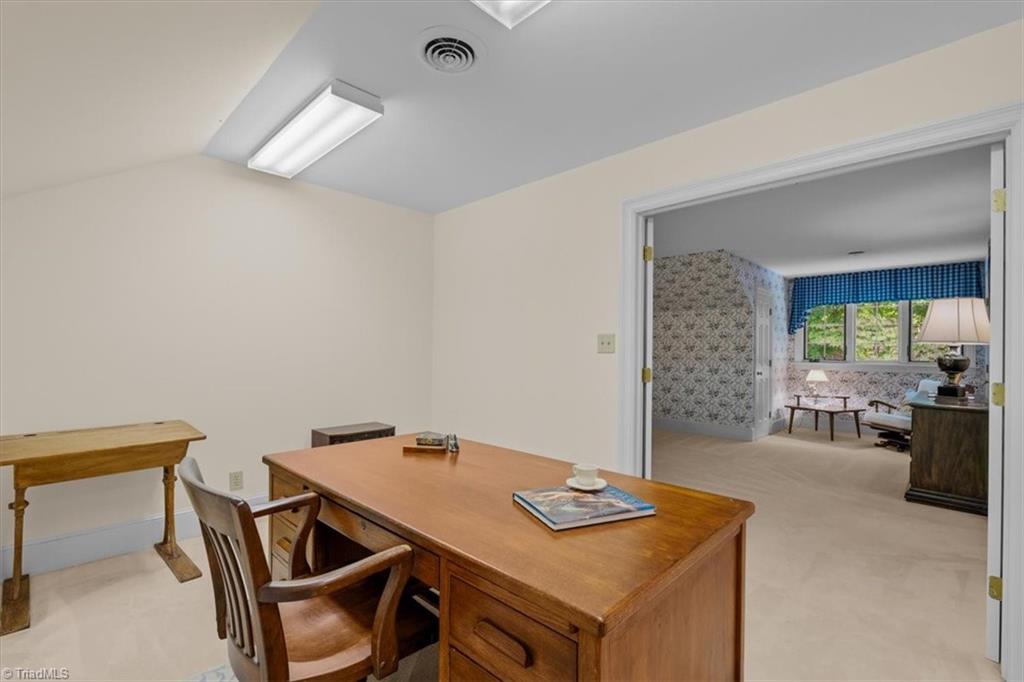 12 Barrington Drive Property Photo 33