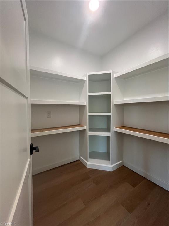306 Cool Run Property Photo 9
