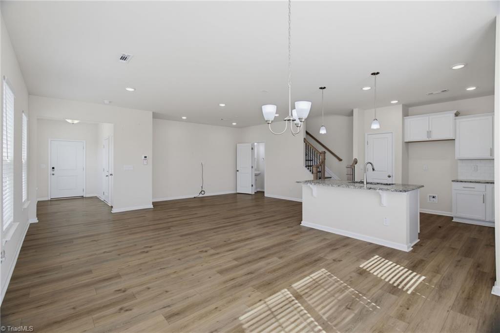 3727 Feltham Lane Property Photo 10