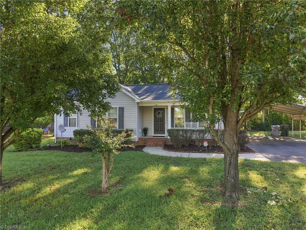 1716 Pine Knoll Court Property Photo 1
